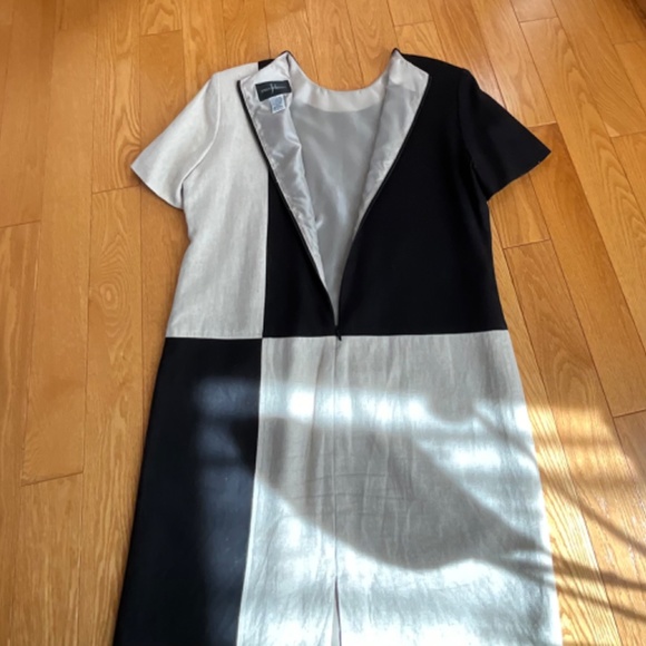 John Roberts Women’s Dress with short sleeve in two colors black/creme Size 12 - Picture 8 of 8